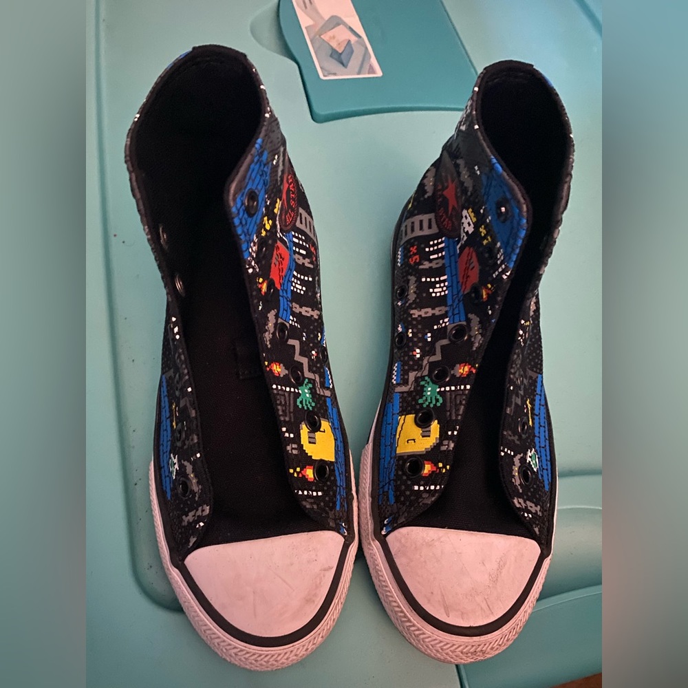 Cartoon converse